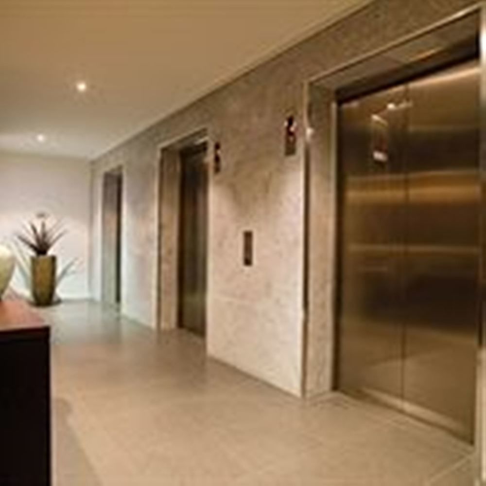 Adina Apartment Hotel Perth Barrack Plaza Exterior foto